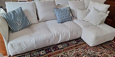 Divano Saba modello Pixel