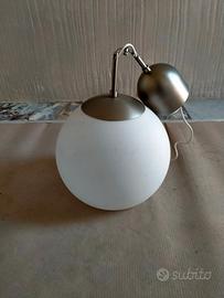 LAMPADARIO  IN VETRO OPALINO