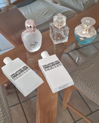 bottiglie di profumo 
