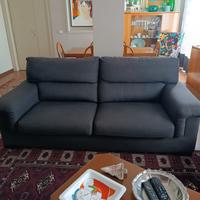 Divano semi nuovo poltrone e sofa