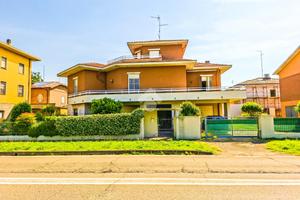 BIFAMILIARE A COLORNO