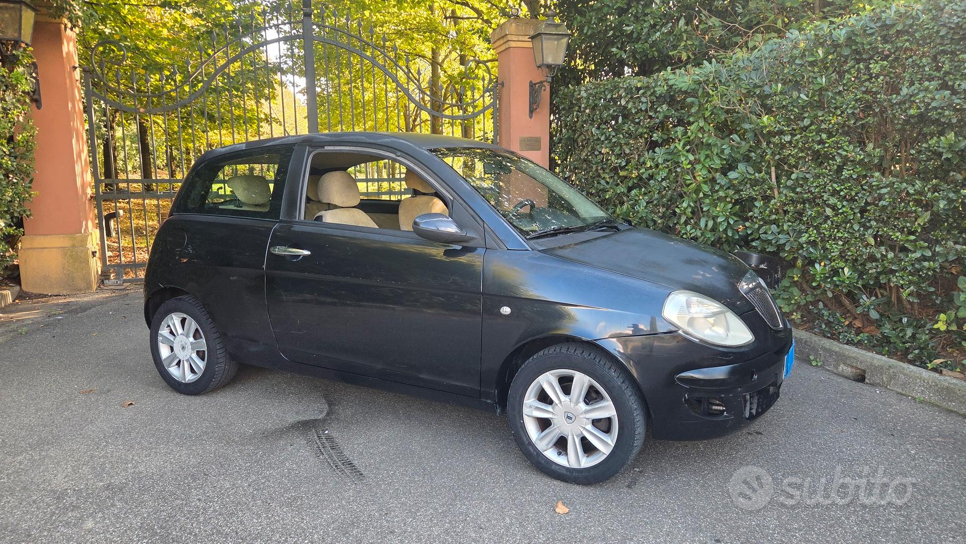Lancia Ypsilon