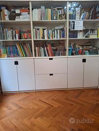 libreria con ante in vetro