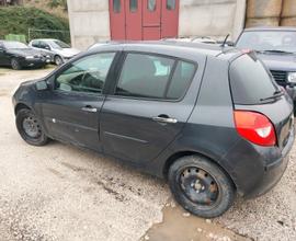 Renault Clio 1.2 5 porte OK NEOPATENTATI