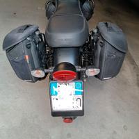 Borse e telai GIVI Moto Guzzi V7 III