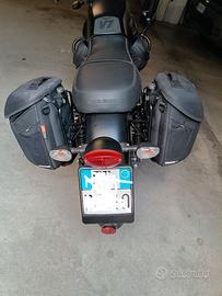 Borse e telai GIVI Moto Guzzi V7 III