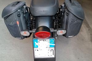 Borse e telai GIVI Moto Guzzi V7 III