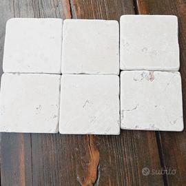 Piastrelle 10x10 in marmo burattato