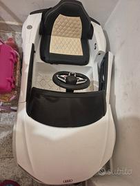 Macchina elettrica bambini Audi