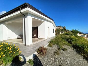 Villa di 100 m² con 3 locali a Montebello Ionico