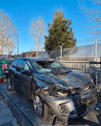LAND ROVER DISCOVERY SPORT DEL 2023 PER RICAMBI