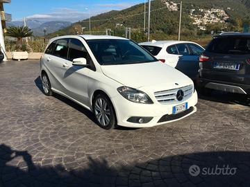 Mercedes-benz B 200 B 200 CDI Automatic Premium