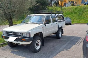 TOYOTA HILUX LN 65 ASI  Gancio 