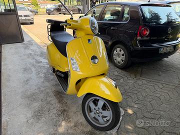 Vespa 250 gts