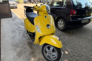 Vespa 250 gts