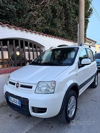 panda 4x4 mtj