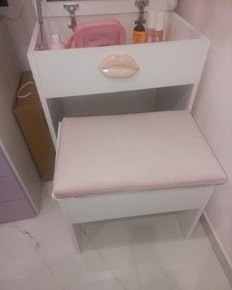 toilette  da trucco 