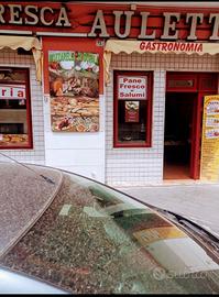 Attività storica in zona dí grande affluenza