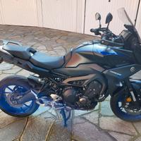 Motoveicolo Yamaha Tracer 900 ABS