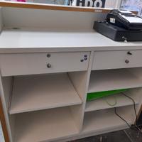 Mobilio negozio abbigliamento