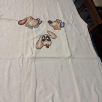 Coperta con Cani Ricamata 150 x 150 cm