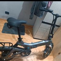 bici pieghevole elettrica 