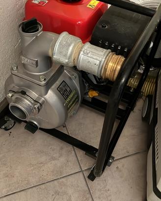 Pompa auto adescante