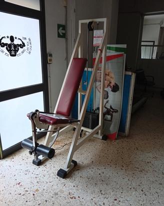 Attrezzatura da palestra professionale 