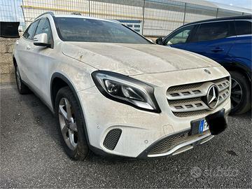Mercedes GLA Leggermente Alluvionata