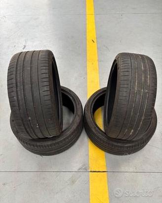 4 Gomme Pirelli per BMW X6 : 275 35 22 + 315 30 22
