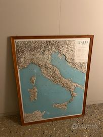 Cartina in rilievo Italia vintage