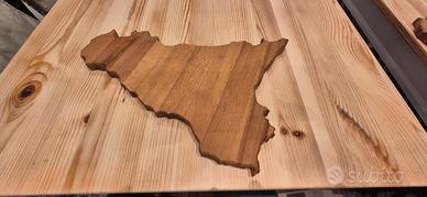 Tagliere artigianale a forma di sicilia