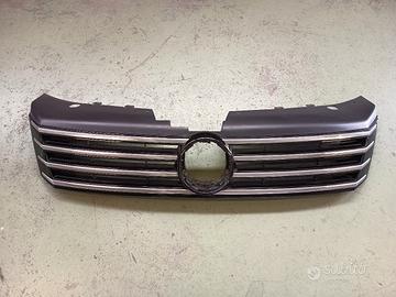 Griglia frontale Volkswagen Passat B7 usata