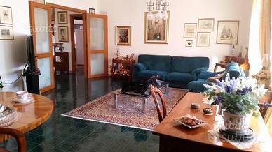 Ampio Quadrivano in Contesto Signorile