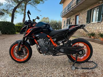 Ktm Duke 890R 2024