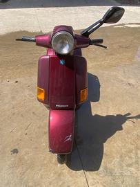 Vespa cosa 200