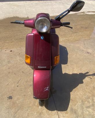 Vespa cosa 200