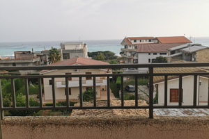 Appartamento a pochi passi a roccella Ionica