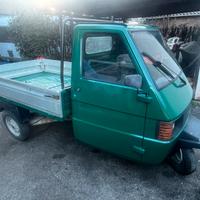 Ape TM 703 del 2002 bello possibilita di trasporto
