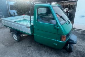Ape TM 703 del 2002 bello possibilita di trasporto