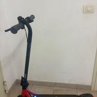 monopattino elettrico ninebot