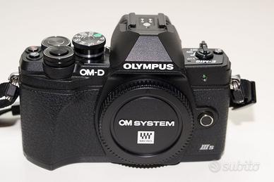 Olympus OM-D EM-10 IIIs - perfetta - 3594 scatti