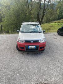 Fiat Panda 4x4 climbing