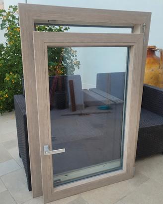 Finestra Schüco 80×120 anta-ribalta con zanzariera