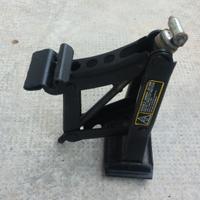 Cric per utilitarie e berline compatte