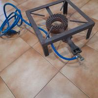 Fornello a gas con pentolone