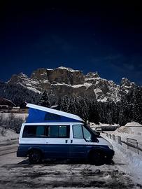 Ford Transit Nugget Westfalia del 2003, 329.000 km