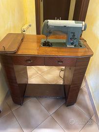 MACCHINA DA CUCIRE VINTAGE BORLETTI