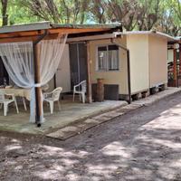 Casetta in campeggio sul lago