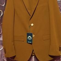 Vestito elegante uomo